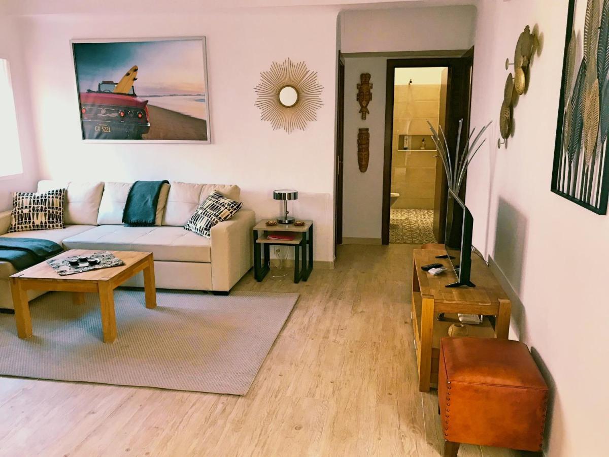 Town House With Patio In Quiet Residential Area 10 Min From Beach Торремолинос Экстерьер фото